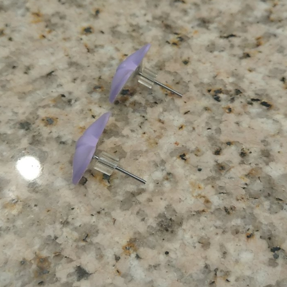 Earings - Picture 2 of 4